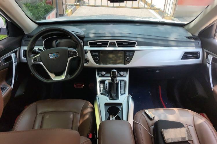 Used Geely Auto Emgrand X7 Sport 2016 1.8TD Automatic ZhiZun Version Center Console