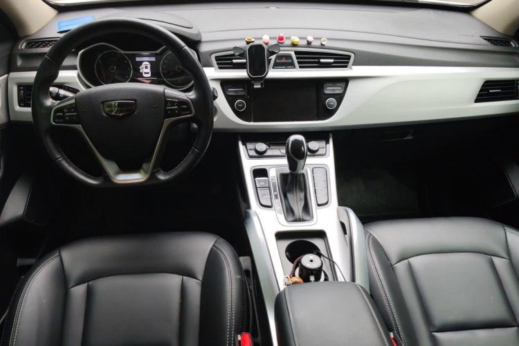 Used Geely Auto Emgrand X7 Sport 2016 1.8TD Automatic ZhiShang Model Center Console