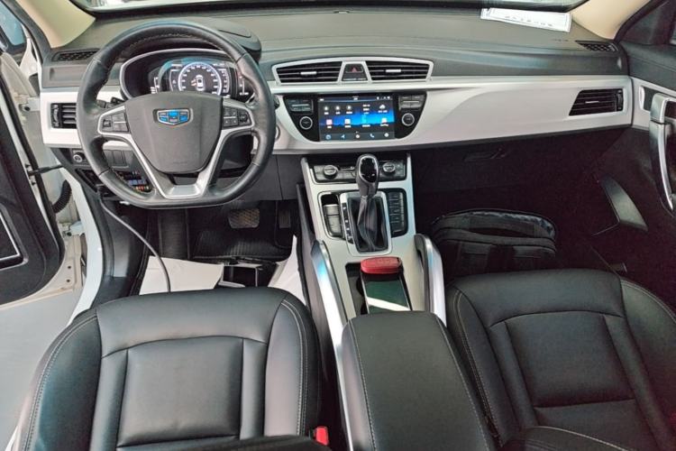 Used Geely Auto Emgrand X7 Sport 2016 1.8TD Automatic Smart Model Center Console