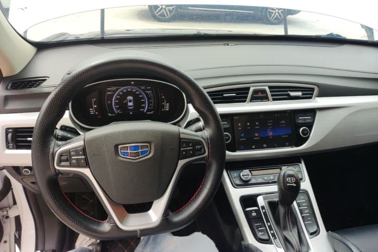 Used Geely Auto Emgrand X7 Sport 2016 1.8TD Automatic Smart Model Center Console