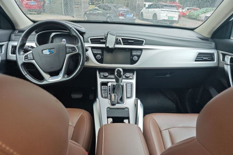 Used Geely Auto Emgrand X7 Sport 2016 1.8TD Automatic ZhiZun Version Center Console