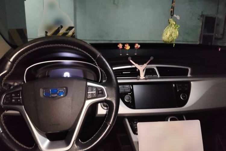 Used Geely Auto Emgrand X7 Sport 2016 1.8TD Automatic Smart Connectivity Version Center Console