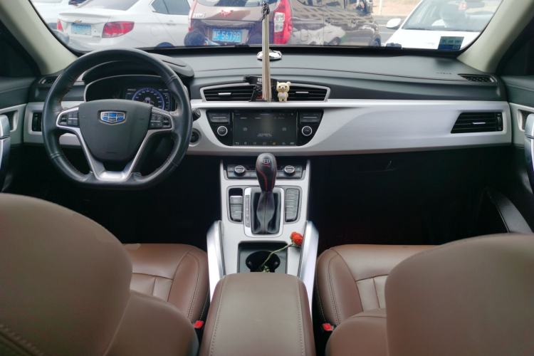 Used Geely Auto Emgrand X7 Sport 2016 1.8TD Automatic ZhiZun Version Center Console