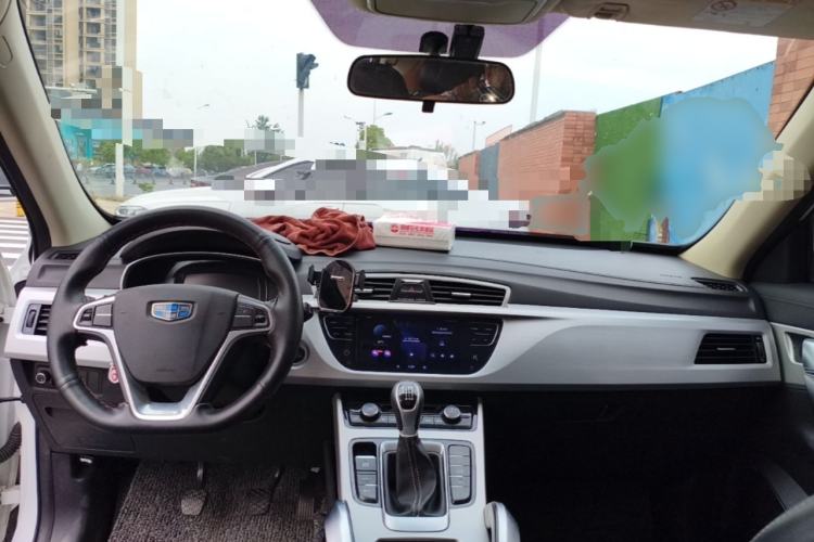 Used Geely Auto Emgrand X7 Sport 2016 2.0L Manual Smart Connect Version Center Console