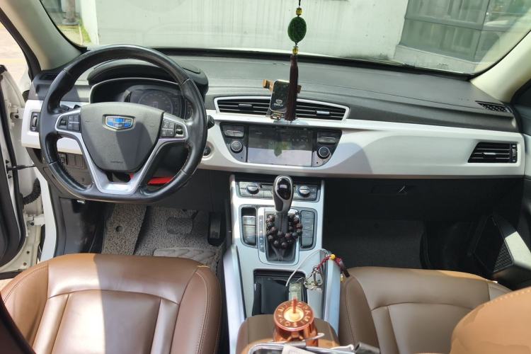 Used Geely Auto Emgrand X7 Sport 2016 1.8TD Automatic ZhiZun Version Center Console