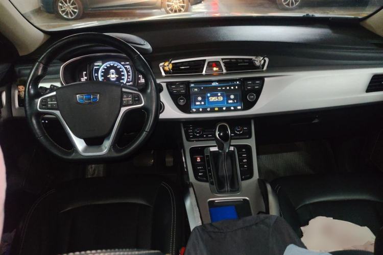 Used Geely Auto Emgrand X7 Sport 2016 1.8TD Automatic Smart Connectivity Version Center Console