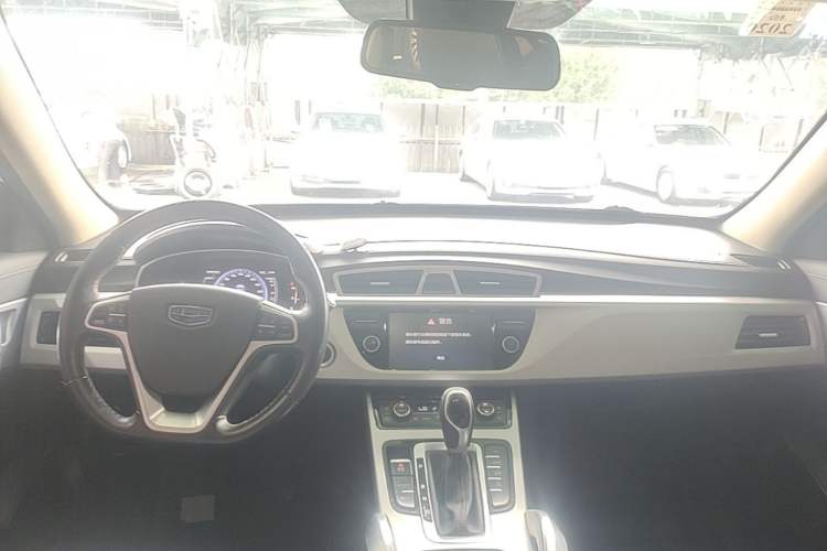 Used Geely Auto Emgrand X7 Sport 2016 1.8TD Automatic Smart Model Center Console