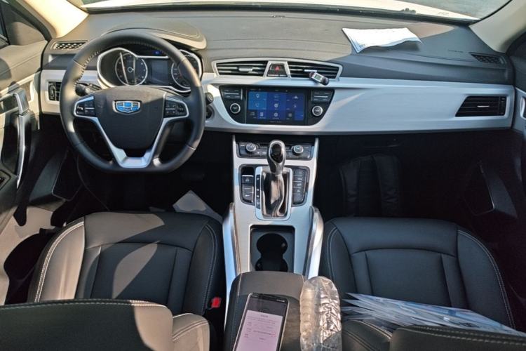Used Geely Auto Emgrand X7 Sport 2016 1.8TD Automatic ZhiShang Model Center Console