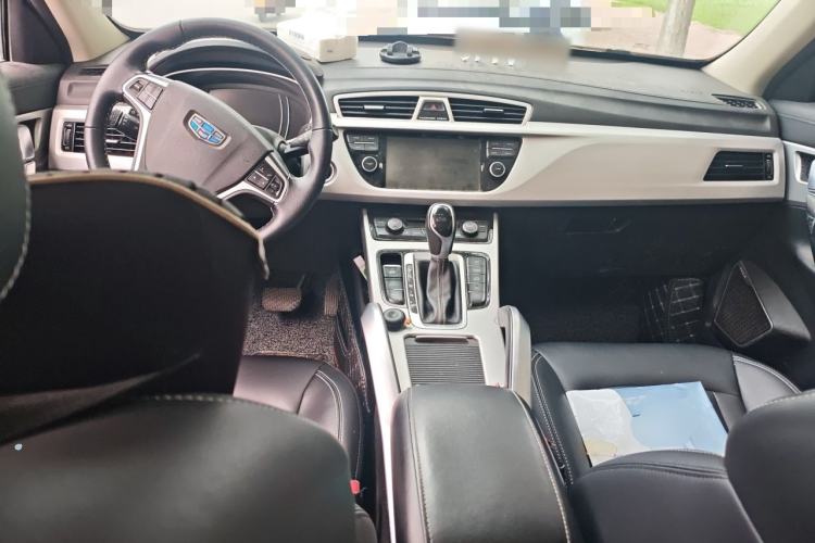 Used Geely Auto Emgrand X7 Sport 2016 1.8TD Automatic ZhiShang Model Center Console