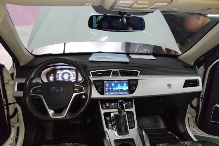 Used Geely Auto Emgrand X7 Sport 2016 1.8TD Automatic Smart Connectivity Version Center Console