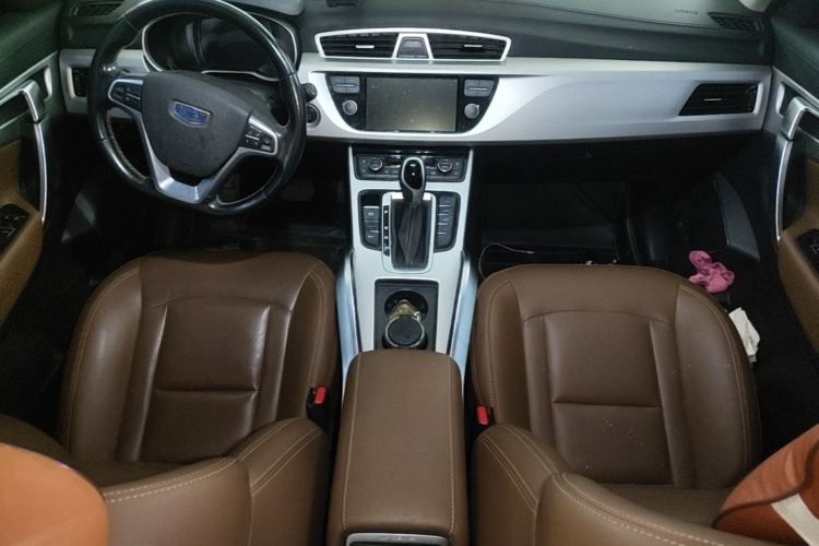 Used Geely Auto Emgrand X7 Sport 2016 1.8TD Automatic ZhiZun Version Center Console