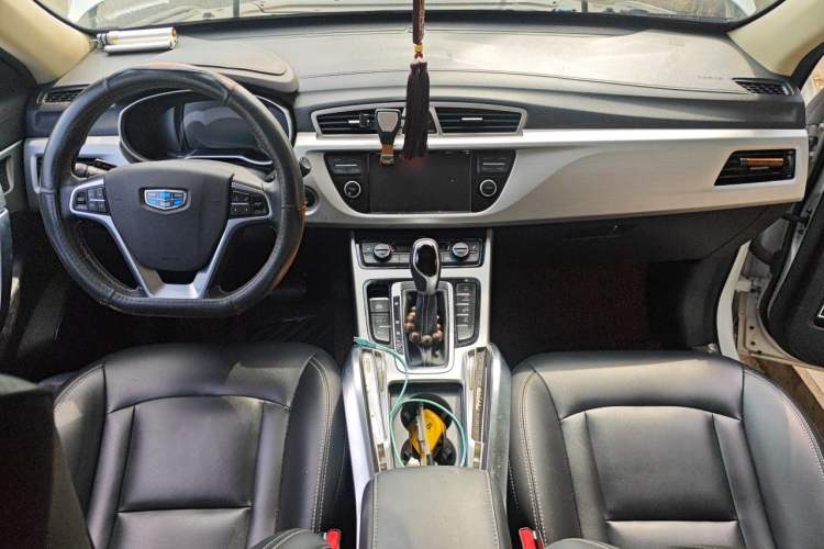 Used Geely Auto Emgrand X7 Sport 2016 1.8TD Automatic Smart Model Center Console