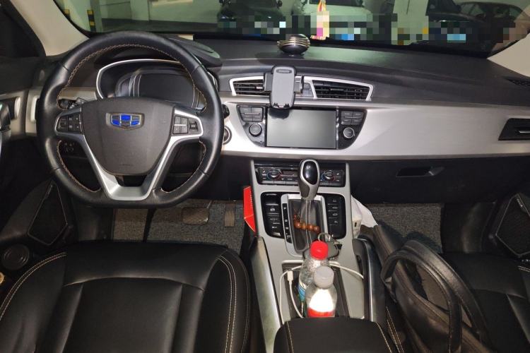 Used Geely Auto Emgrand X7 Sport 2016 1.8TD Automatic Smart Model Center Console