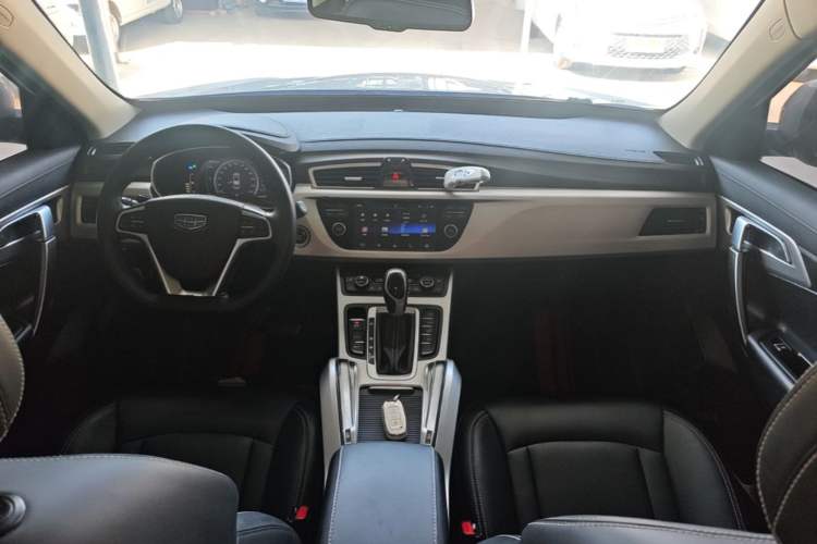 Used Geely Auto Emgrand X7 Sport 2016 1.8TD Automatic Smart Model Center Console