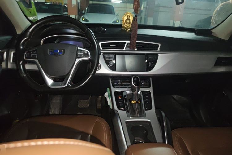 Used Geely Auto Emgrand X7 Sport 2016 1.8TD Automatic ZhiZun Version Center Console