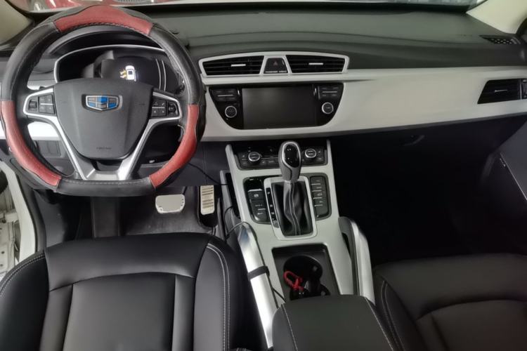 Used Geely Auto Emgrand X7 Sport 2016 1.8TD Automatic Smart Model Center Console