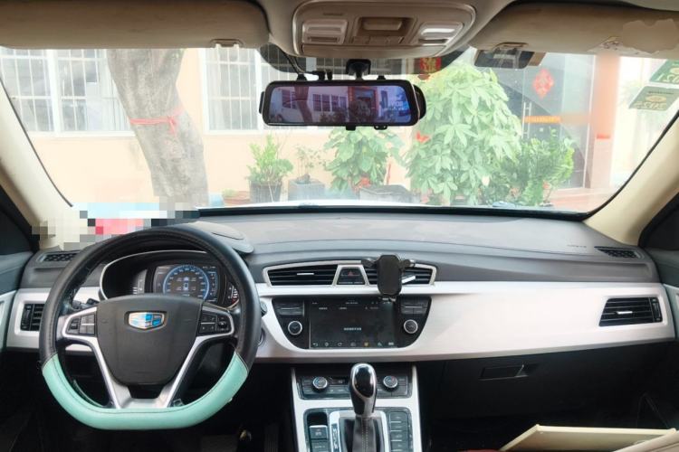 Used Geely Auto Emgrand X7 Sport 2016 1.8TD Automatic Smart Connectivity Version Center Console