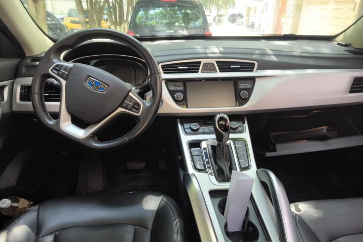 Used Geely Auto Emgrand X7 Sport 2016 1.8TD Automatic Smart Model Center Console