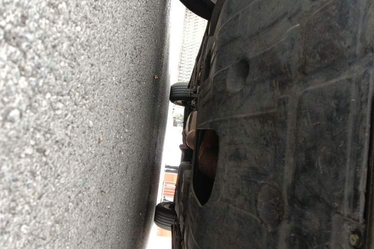 Used Geely Auto Emgrand X7 Sport 2016 2.0L Manual ZhiShang Version Chassis Front