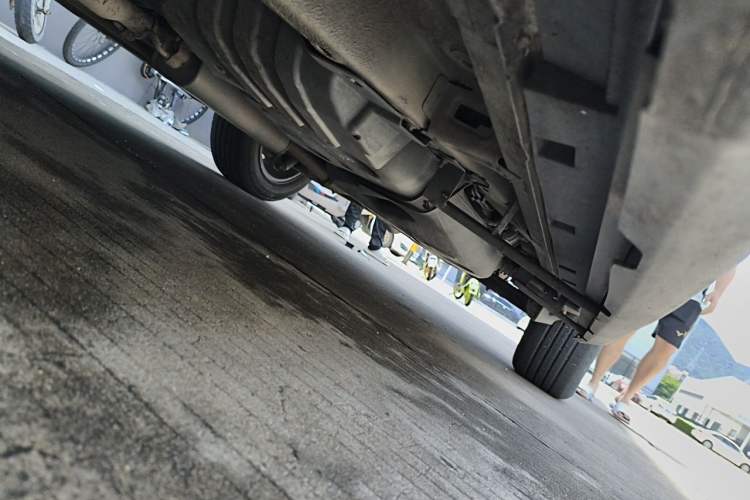 Used Geely Auto Emgrand X7 Sport 2016 2.0L Manual ZhiShang Version Chassis Front Left