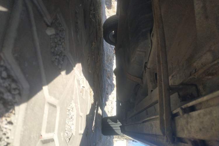Used Geely Auto Emgrand X7 Sport 2016 2.0L Manual ZhiShang Version Chassis Front Left