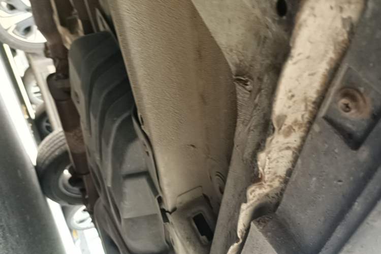 Used Geely Auto Emgrand X7 Sport 2016 1.8TD Automatic ZhiShang Model Chassis Front Left