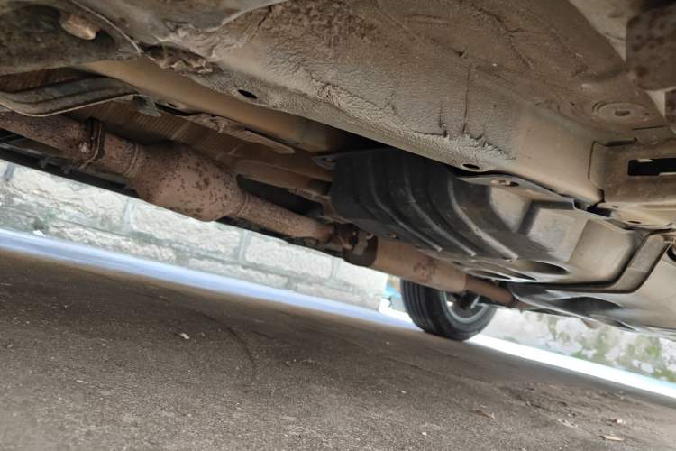 Used Geely Auto Emgrand X7 Sport 2016 2.0L Manual Smart Connect Version Chassis Front Left