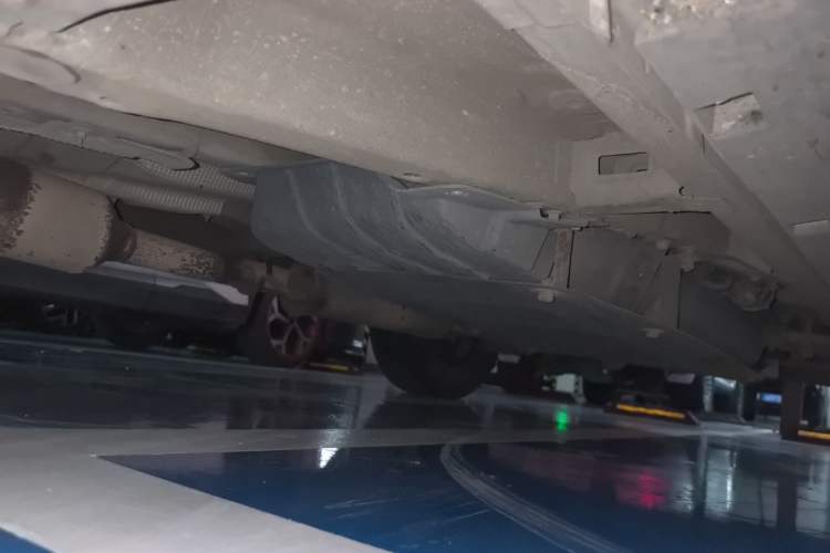 Used Geely Auto Emgrand X7 Sport 2016 1.8TD Automatic Smart Model Chassis Front Left