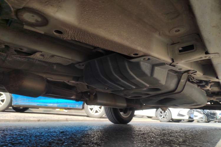 Used Geely Auto Emgrand X7 Sport 2016 2.0L Manual Smart Connect Version Chassis Front Left