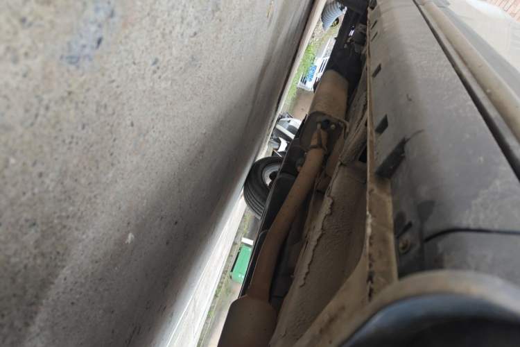 Used Geely Auto Emgrand X7 Sport 2016 2.0L Manual ZhiShang Version Chassis Front Right