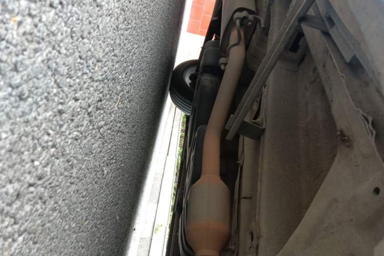 Used Geely Auto Emgrand X7 Sport 2016 2.0L Manual ZhiShang Version Chassis Front Right