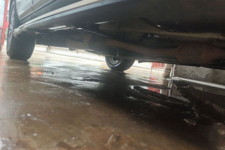 Used Geely Auto Emgrand X7 Sport 2016 1.8TD Automatic ZhiShang Model Chassis Front Right