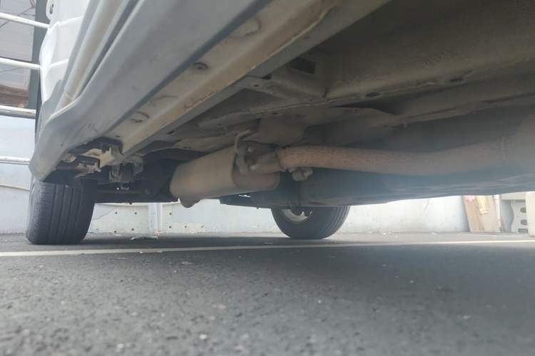 Used Geely Auto Emgrand X7 Sport 2016 2.0L Manual ZhiShang Version Chassis Front Right