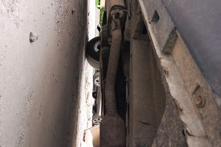 Used Geely Auto Emgrand X7 Sport 2016 2.0L Manual Smart Connect Version Chassis Front Right