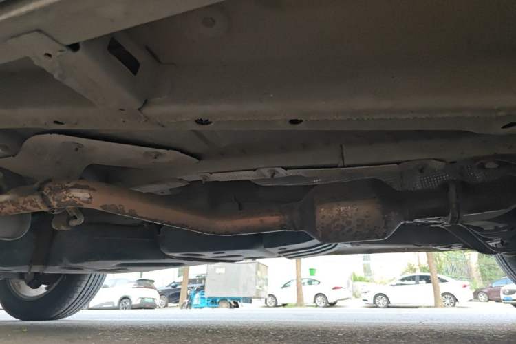Used Geely Auto Emgrand X7 Sport 2016 1.8TD Automatic ZhiShang Model Chassis Front Right