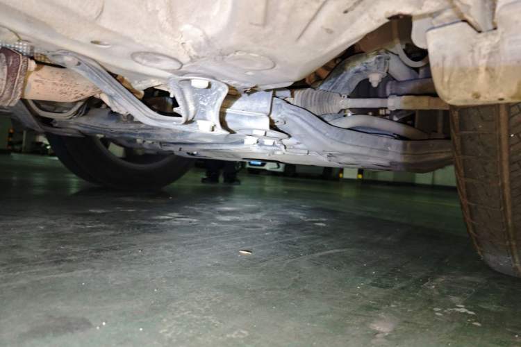 Used Geely Auto Emgrand X7 Sport 2016 1.8TD Automatic Smart Model Chassis Front Right