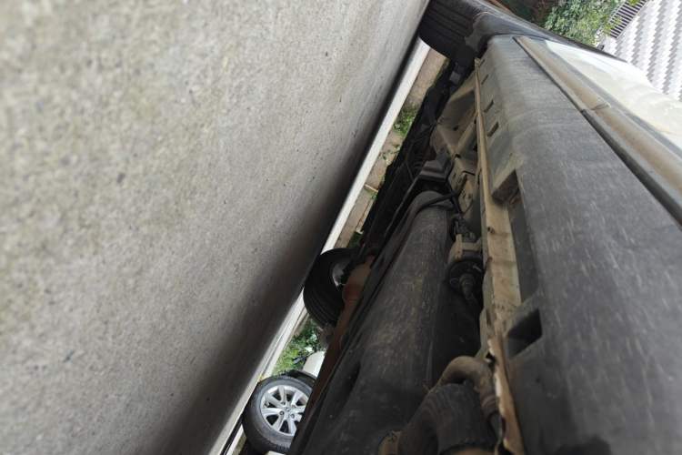 Used Geely Auto Emgrand X7 Sport 2016 2.0L Manual ZhiShang Version Chassis Rear Left