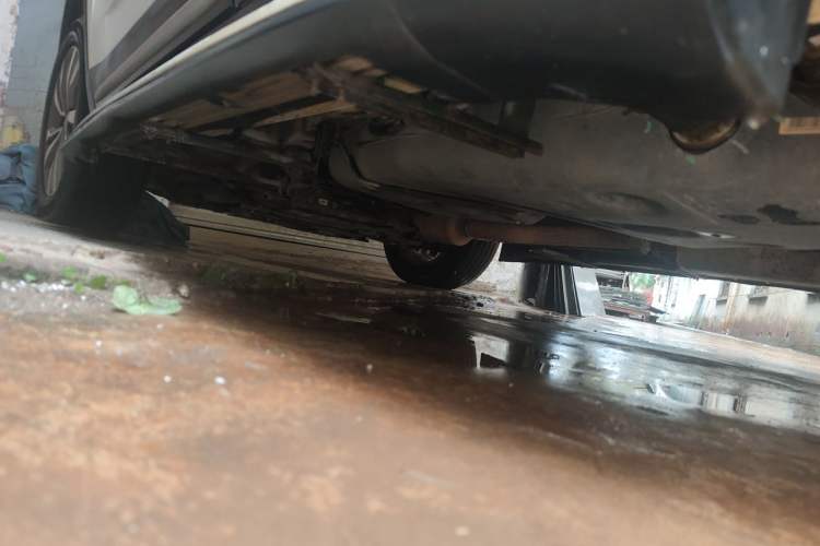 Used Geely Auto Emgrand X7 Sport 2016 1.8TD Automatic ZhiShang Model Chassis Rear Left