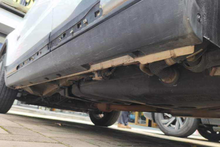 Used Geely Auto Emgrand X7 Sport 2016 1.8TD Automatic ZhiShang Model Chassis Rear Left
