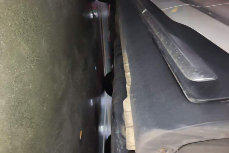 Used Geely Auto Emgrand X7 Sport 2016 2.0L Manual ZhiShang Version Chassis Rear Left