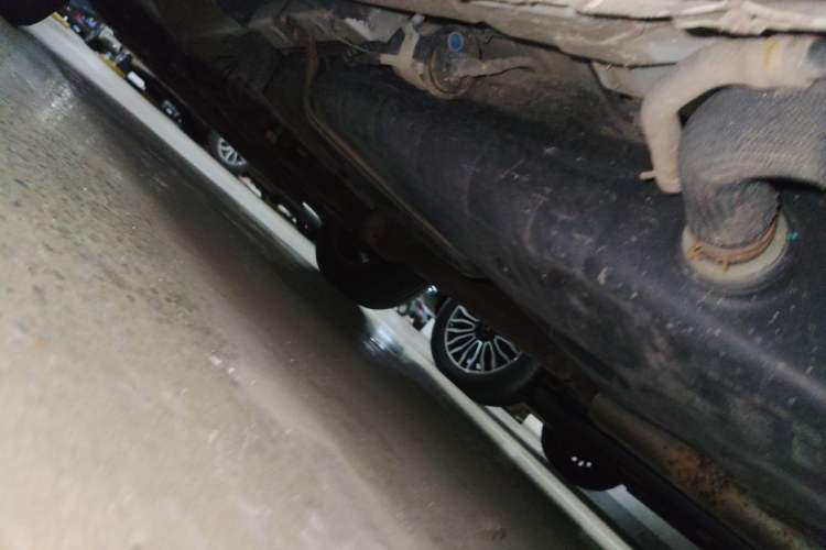 Used Geely Auto Emgrand X7 Sport 2016 1.8TD Automatic Smart Connectivity Version Chassis Rear Left