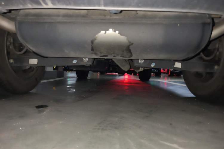 Used Geely Auto Emgrand X7 Sport 2016 2.0L Manual ZhiShang Version Chassis Rear