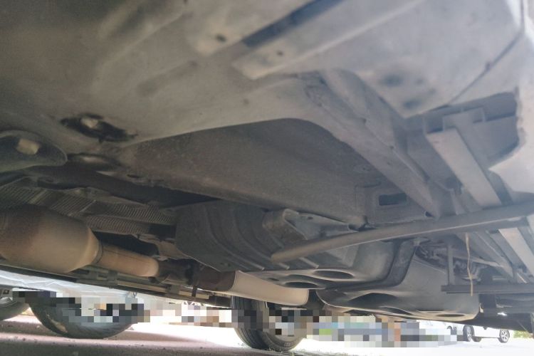 Used Geely Auto Emgrand X7 Sport 2016 2.0L Manual ZhiShang Version Chassis Rear Right