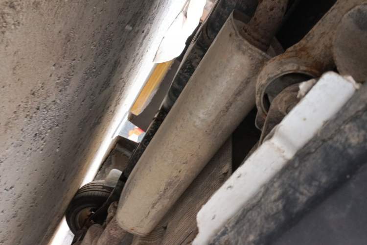 Used Geely Auto Emgrand X7 Sport 2016 2.0L Manual Smart Connect Version Chassis Rear Right