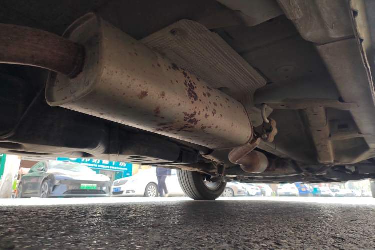 Used Geely Auto Emgrand X7 Sport 2016 2.0L Manual Smart Connect Version Chassis Rear Right