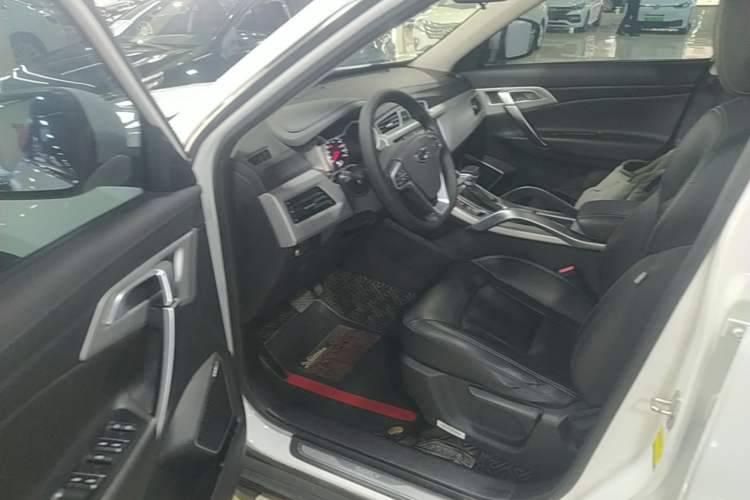 Used Geely Auto Emgrand X7 Sport 2016 1.8TD Automatic ZhiShang Model Driver Seat