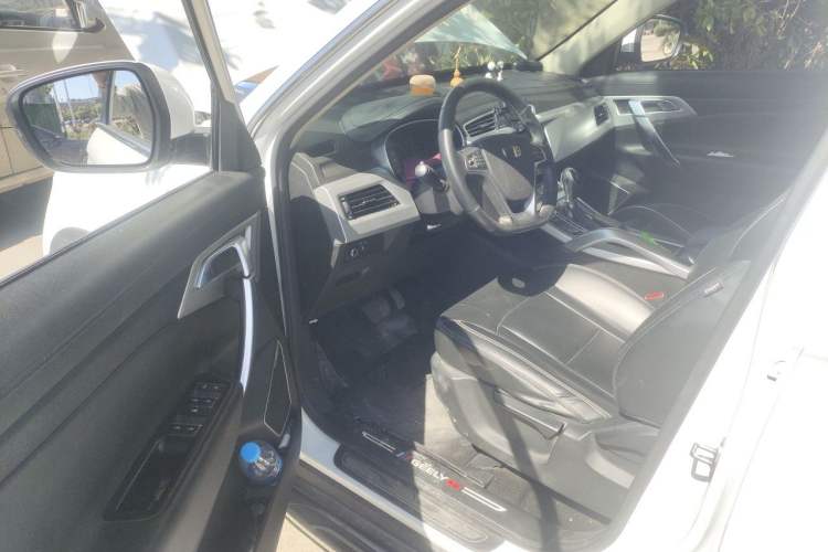 Used Geely Auto Emgrand X7 Sport 2016 1.8TD Automatic Smart Connectivity Version Driver Seat