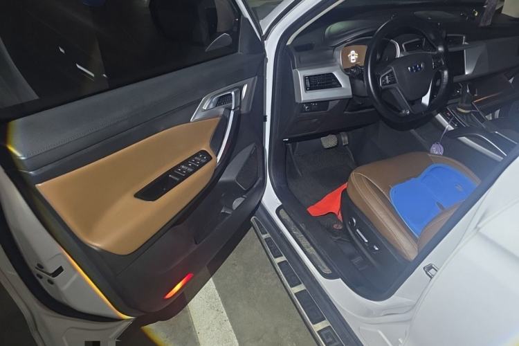 Used Geely Auto Emgrand X7 Sport 2016 1.8TD Automatic ZhiZun Version Driver Seat