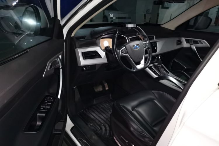 Used Geely Auto Emgrand X7 Sport 2016 1.8TD Automatic Smart Model Driver Seat
