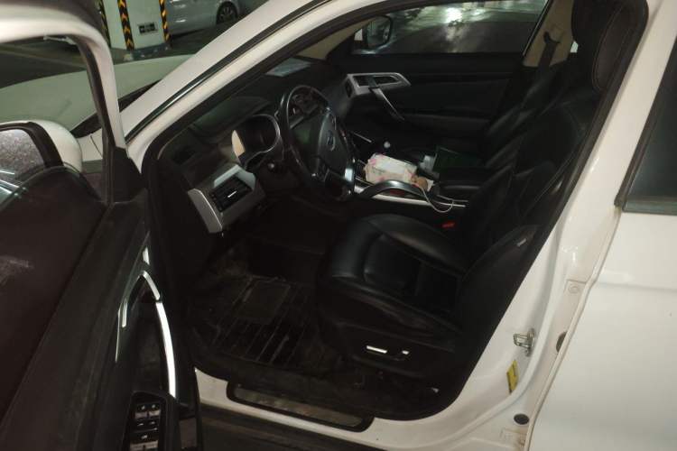 Used Geely Auto Emgrand X7 Sport 2016 1.8TD Automatic Smart Model Driver Seat